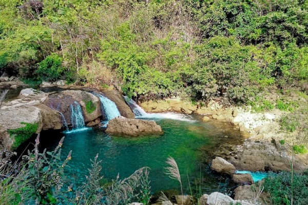 Vẻ đẹp hoang sơ của thác Cò Là Cao Bằng